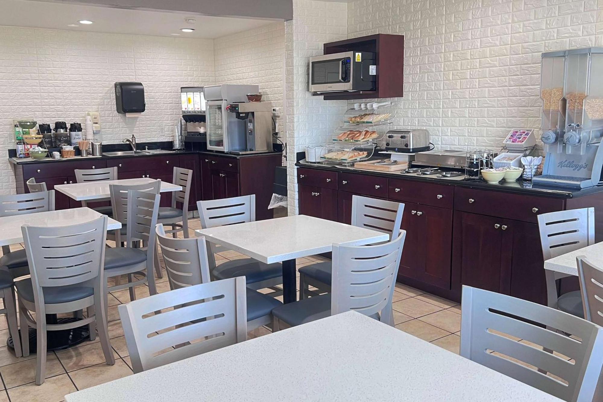 Ramada Bayside Inn & Suites Eureka Eksteriør bilde